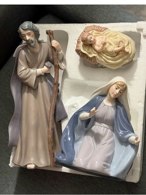 Vintage Lladro style Religious Nativity Porcelain Figurine Set